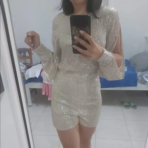 Sequin Split Sleeve Halter - Picture 14 of 14